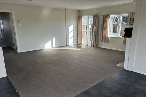 Photo of property in 14 Beatty Road, Pukekohe, 2120