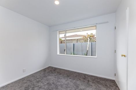 Photo of property in 21a Belfast Road, Belfast, Christchurch, 8051