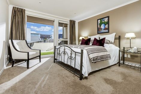 Photo of property in 254a Hurstmere Road, Takapuna, Auckland, 0622