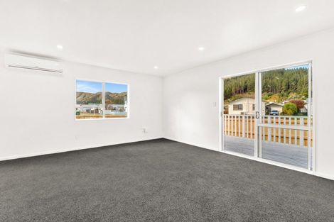 Photo of property in 1 Weymouth Grove, Wainuiomata, Lower Hutt, 5014