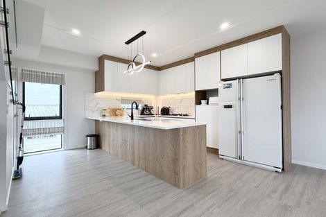 Photo of property in 30b Tudor Road, Henderson, Auckland, 0610