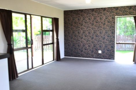 Photo of property in 12 Grant Place, Greenmeadows, Napier, 4112