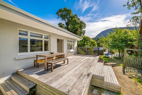 Photo of property in 59 York Street, Picton, 7220