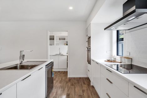 Photo of property in 87 Durie Vale Road, Durie Hill, Wanganui, 4500