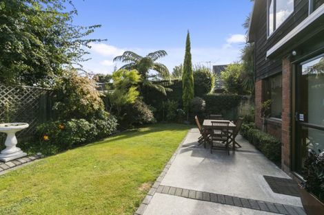 Photo of property in 36a Whites Line West, Woburn, Lower Hutt, 5010