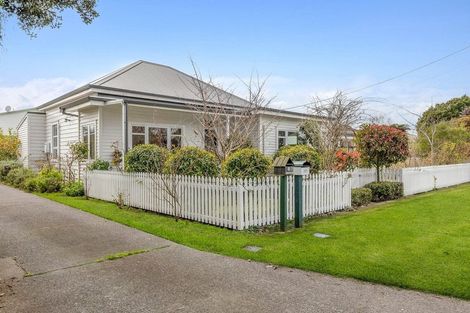 Photo of property in 30 Clare Street, Cambridge, 3434