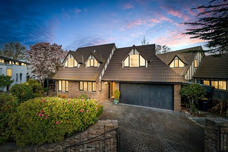 Photo of property in 2/4 Gleneagles Terrace, Ilam, Christchurch, 8053