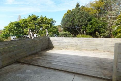 Photo of property in 46 Deuxberry Avenue, Northcote, Auckland, 0627