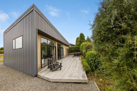 Photo of property in 10 Kowhai Heights, Ohakune, 4625