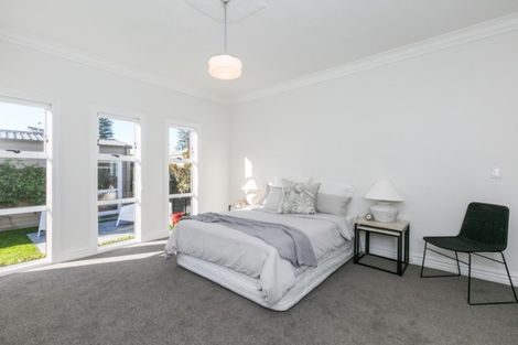Photo of property in 1 Te Awa Avenue, Te Awa, Napier, 4110