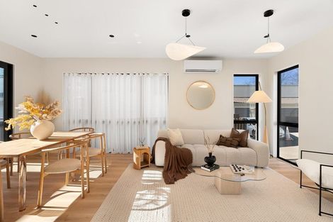 Photo of property in 2a Knights Close, Rothesay Bay, Auckland, 0630