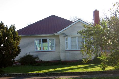 Photo of property in 10 Savage Crescent, West End, Palmerston North, 4412