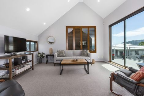 Photo of property in 6a Sunset Parade, Plimmerton, Porirua, 5026