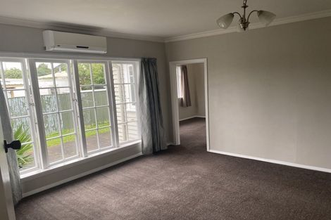 Photo of property in 42 Bowen Street, Levin, 5510