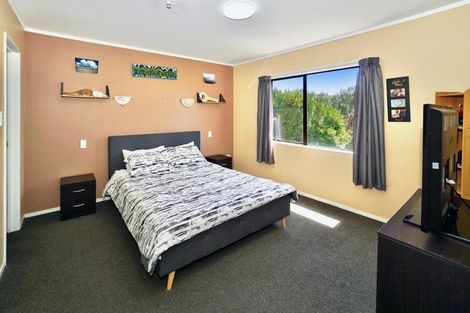 Photo of property in 10 Muir Place, Te Puke, 3119