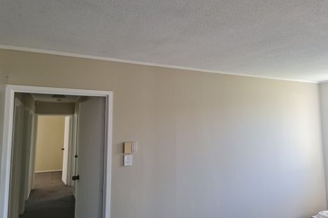 Photo of property in 2 Sparrow Place, Weymouth, Auckland, 2103