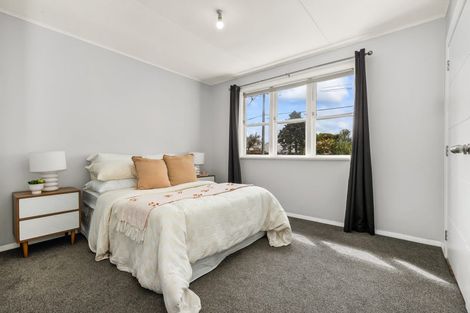 Photo of property in 2 Coleman Street, Paraparaumu, 5032