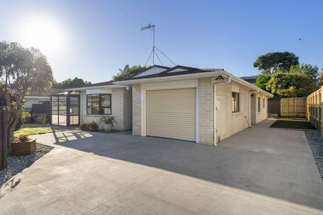 Photo of property in 6a Warrimoo Street, Paraparaumu, 5032