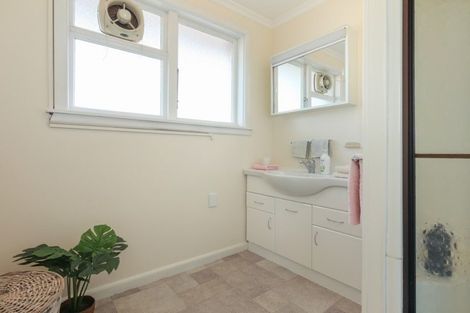 Photo of property in 35 Rountree Street, Upper Riccarton, Christchurch, 8041