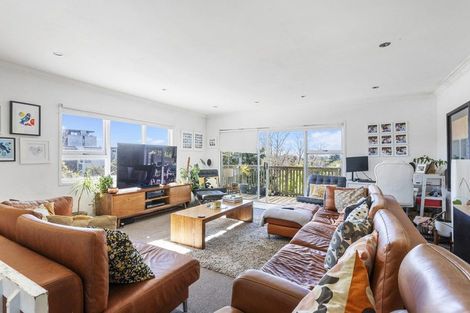 Photo of property in 1a Argyle Road, Browns Bay, Auckland, 0630