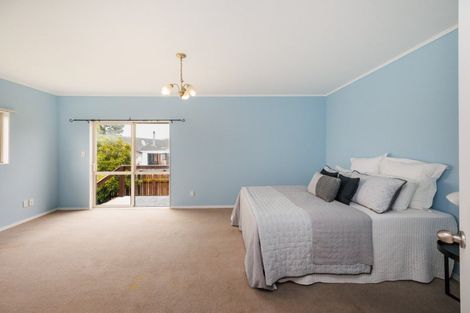 Photo of property in 101 Hillcrest Drive, Kelvin Grove, Palmerston North, 4414