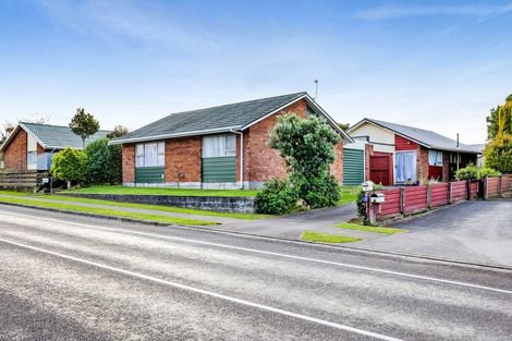Photo of property in 16 High Street, Hawera, 4610