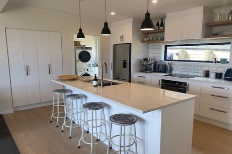 Photo of property in 33 Omahina Street, Raglan, 3225