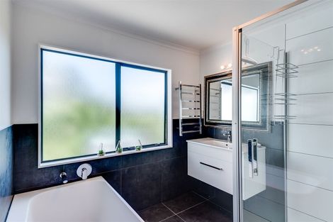 Photo of property in 85 Le Quesne Road, Bay View, Napier, 4104