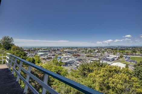 Photo of property in 32 May Avenue, Hospital Hill, Napier, 4110
