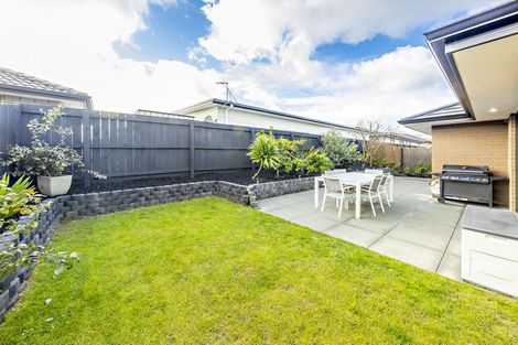 Photo of property in 10 Patu Way, Patumahoe, Pukekohe, 2679