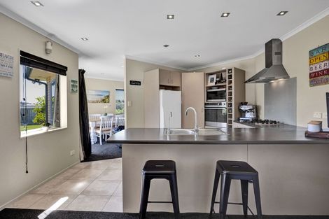 Photo of property in 69c Karamea Street, Whalers Gate, New Plymouth, 4310