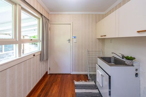 Photo of property in 11 Hillside Terrace, Saint Johns Hill, Whanganui, 4500