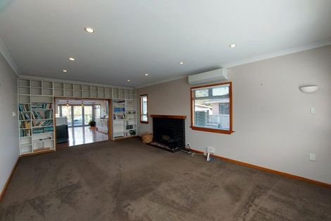 Photo of property in 6 Mission Street, Moturoa, New Plymouth, 4310