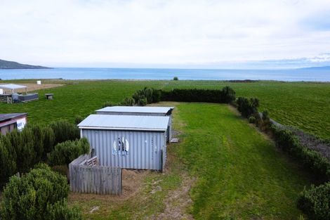 Photo of property in 35 Surrey Street, Orepuki, Riverton, 9881