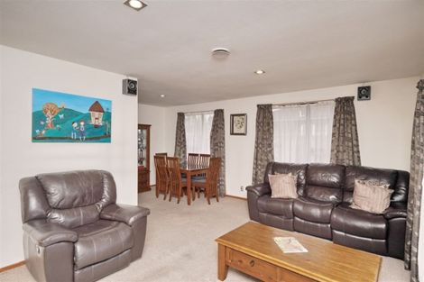 Photo of property in 2/48 Shannon Place, Belfast, Christchurch, 8051