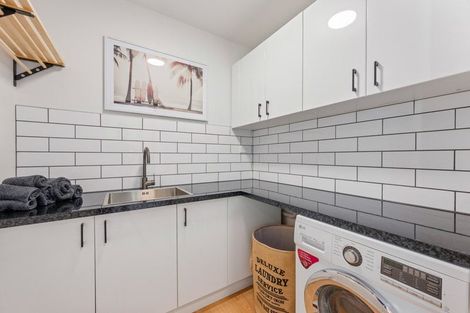 Photo of property in 24 Eltham Road, Blenheim, 7201