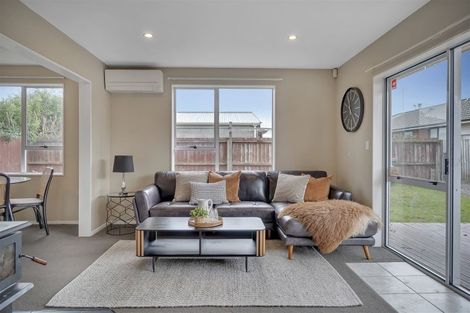 Photo of property in 2/40 Wilson Street, Islington, Christchurch, 8042