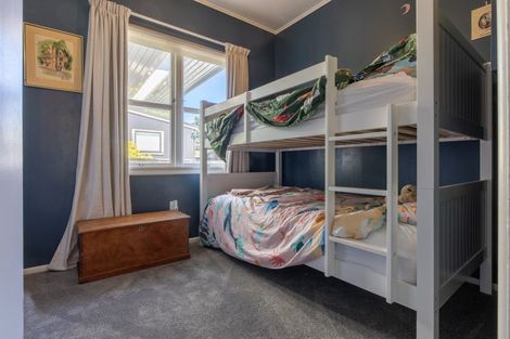 Photo of property in 5 Limbrick Street, Waipawa, 4210