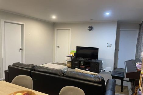 Photo of property in 2 Cranberry Place, Bucklands Beach, Auckland, 2012