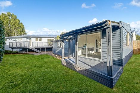 Photo of property in 85 Riverpark Crescent, Henderson, Auckland, 0610