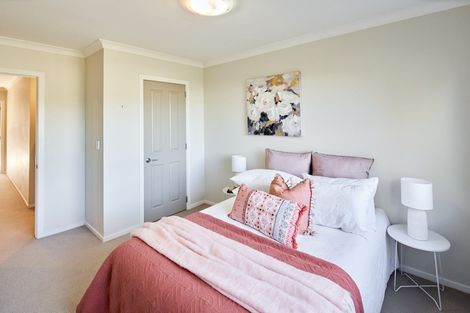 Photo of property in 64 Te Puia Drive, Aotea, Porirua, 5024