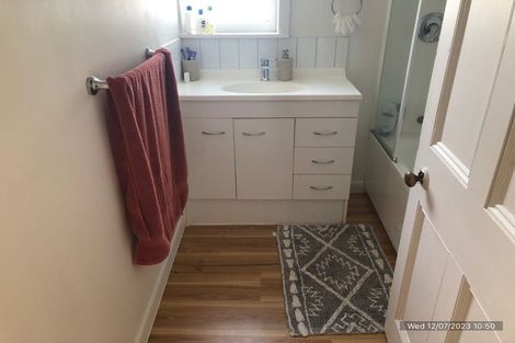 Photo of property in 15 Paritutu Road, Spotswood, New Plymouth, 4310