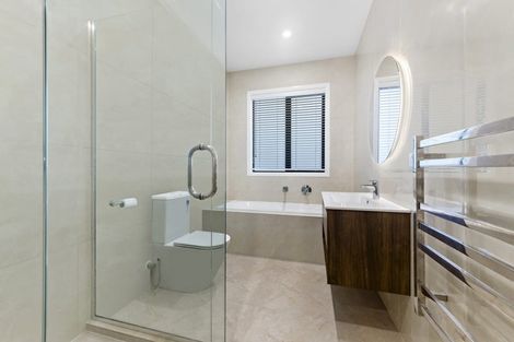 Photo of property in 19 Pacific Heights Road, Orewa, 0931