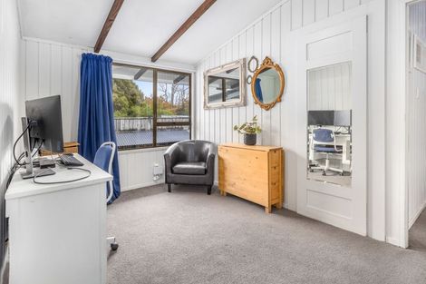 Photo of property in 220 Main Road South, Raumati South, Paraparaumu, 5032
