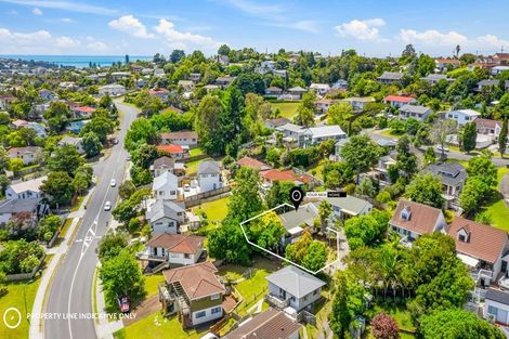 Photo of property in 1/71 Oaktree Avenue, Browns Bay, Auckland, 0630
