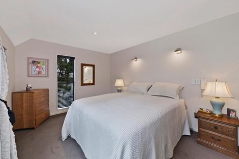 Photo of property in 1 Haineswood Lane, Sockburn, Christchurch, 8042