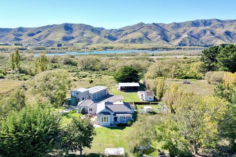 Photo of property in 5584 Kurow Duntroon Road, Kurow, 9498