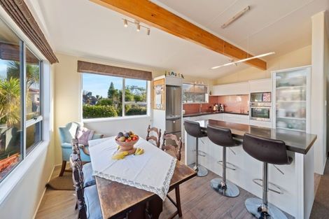 Photo of property in 7 Cherry Place, Waiuku, 2123