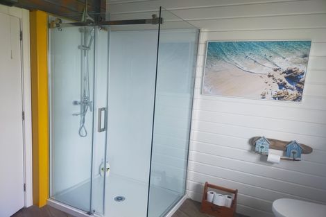 Photo of property in 17 Howe Street, New Brighton, Christchurch, 8083