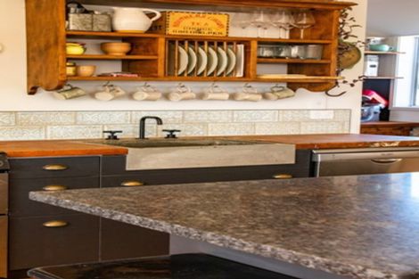 Photo of property in 9e Union Street, Winton, 9720